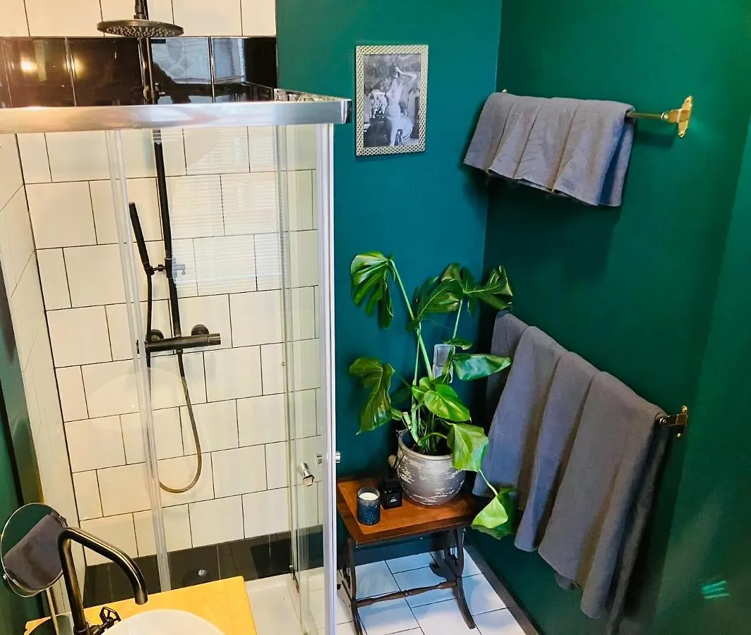 Apartment Bnb Suikernest Antwerp Belgium